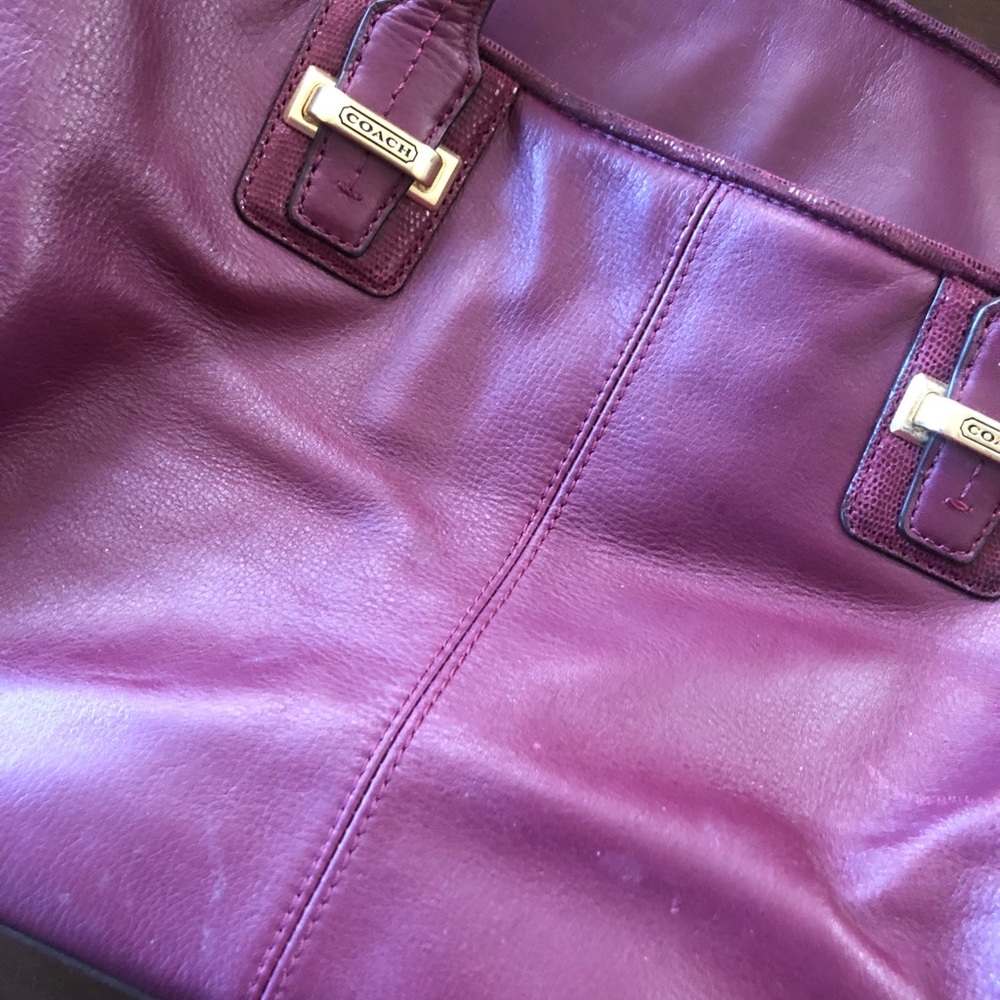 Coach Handbag - Picture 6 of 7